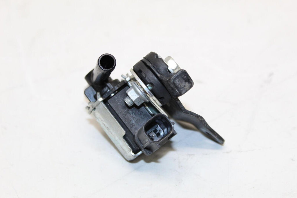 2014 Honda Interceptor 800 Vfr800F Air Valve Solenoid Top Engine Switch Sensor