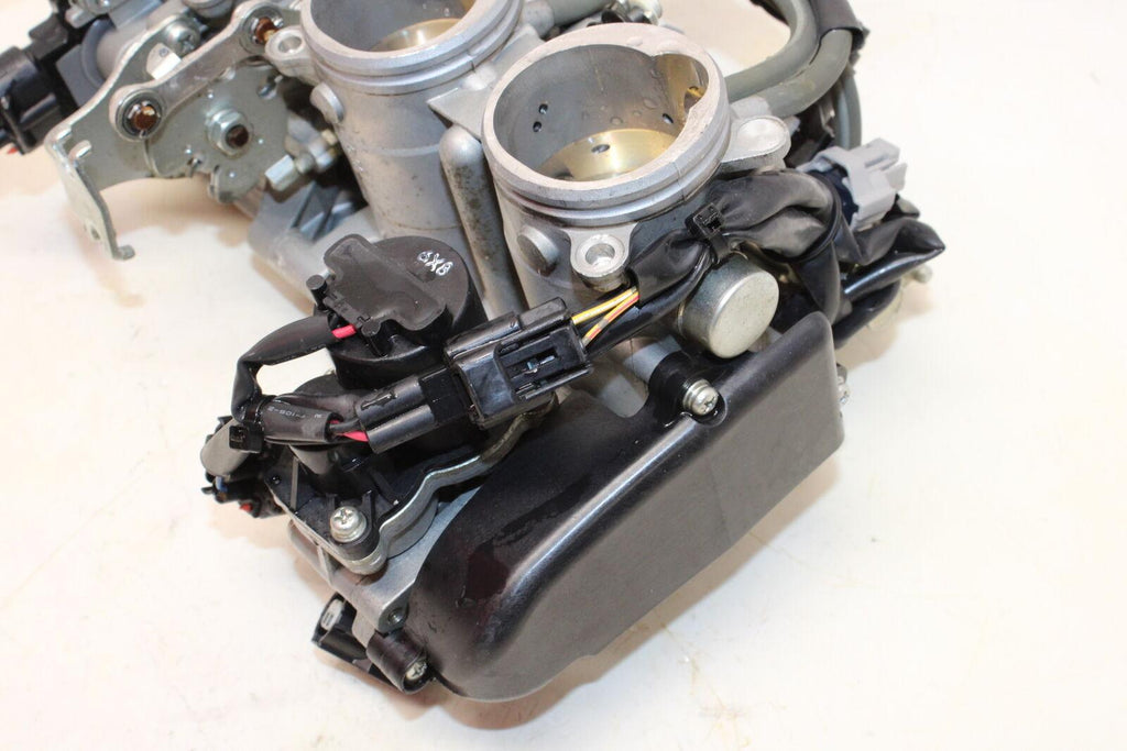 2007 Yamaha Fz1 Main Fuel Injectors / Throttle Bodies