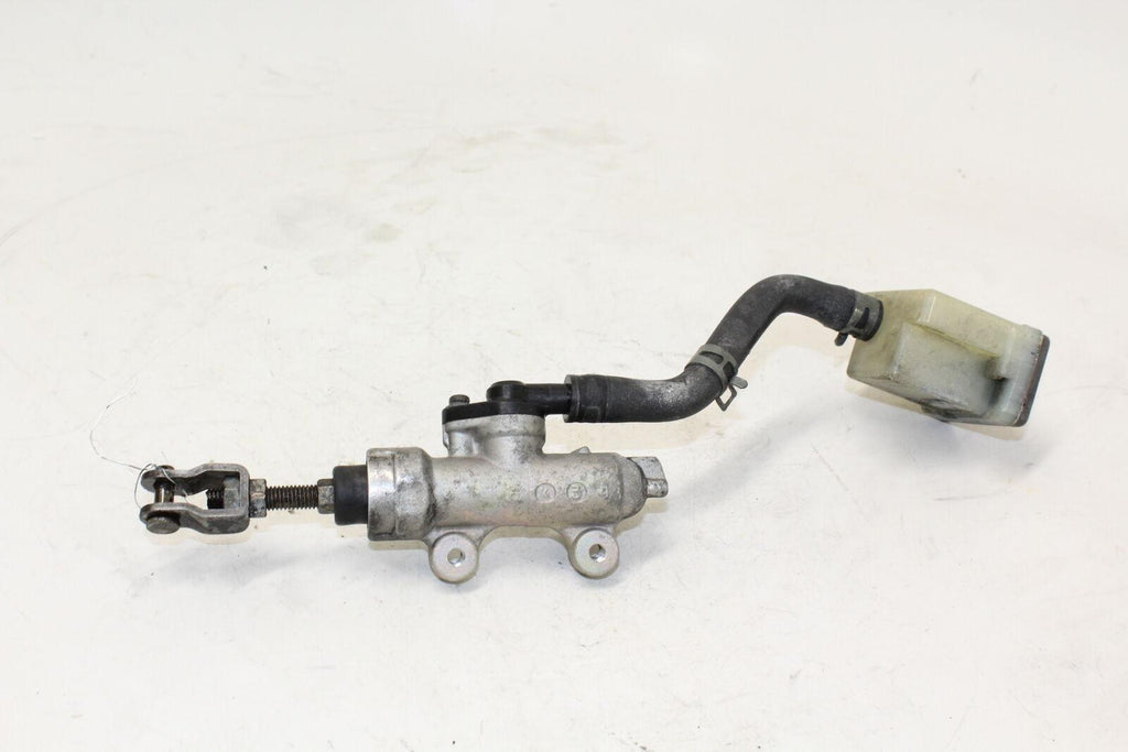 1997 Suzuki Gsxr750 Rear Back Brake Master Cylinder W Reservoir