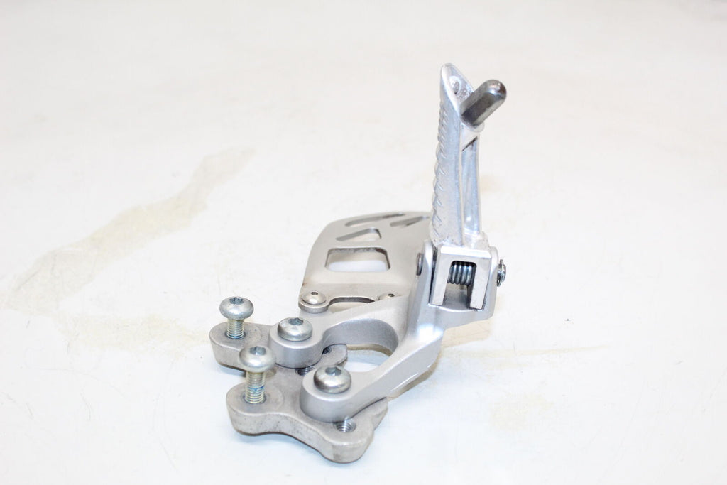 2013 09-16 Suzuki Gsxr1000 Left Rearset Rear Set Driver Foot Peg Rest