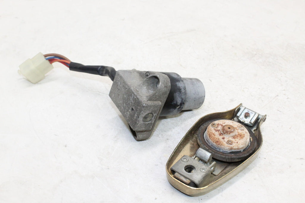 1978-81 Yamaha Xs1100S Special Ignition Lock Gas Lock Oem *No Key*