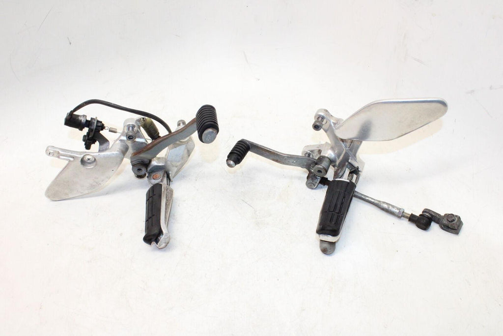 2001 Yamaha Yzf600R Right Left Rearsets Rear Set Driver Foot Pegs