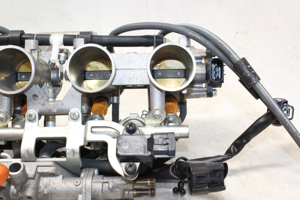 04-09 Yamaha Fz6 Oem Main Fuel Injectors / Throttle Bodies