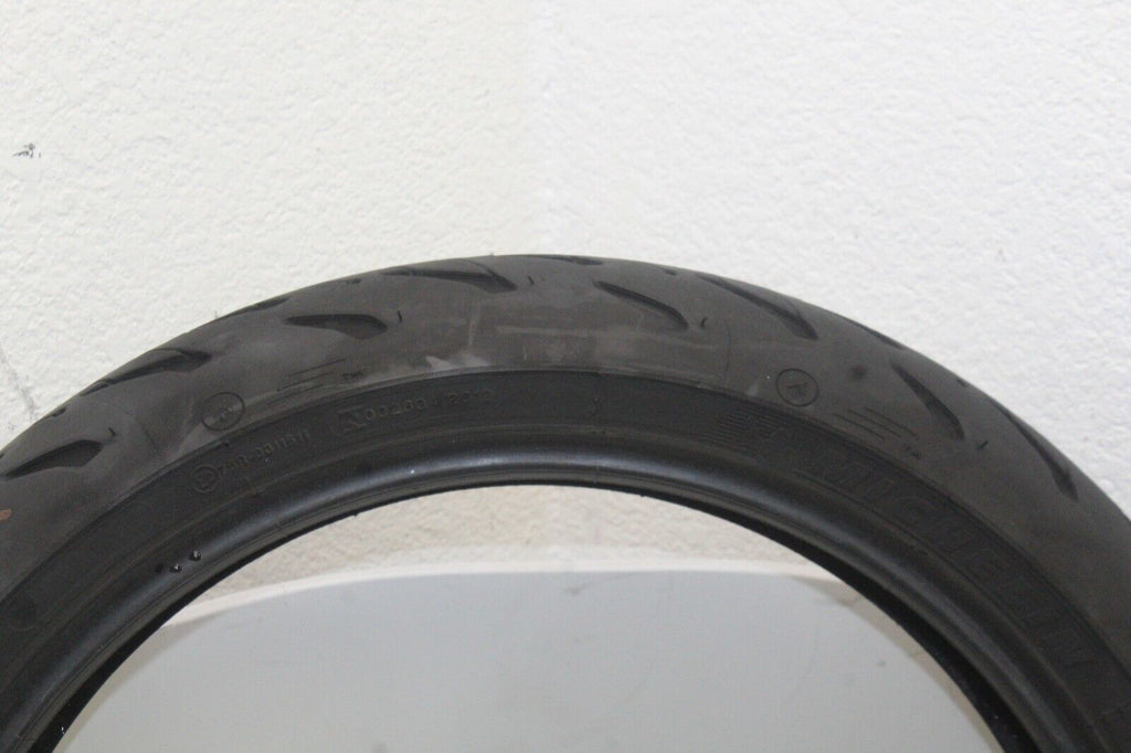 2002 Suzuki Bandit 1200 Oem Front Wheel Tire Michelin Road 5