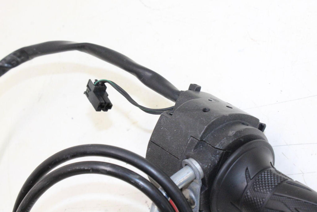 2013 09-15 Suzuki Sfv650 Right Throttle W Cable Handle Kill Off Start Switch Oem