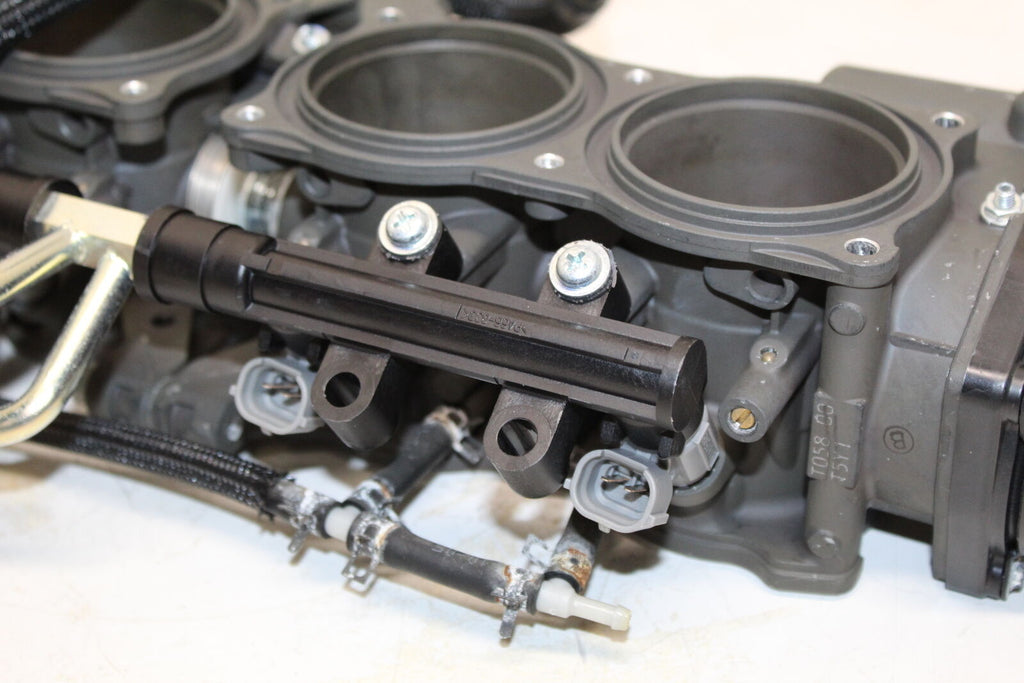 2016 Kawasaki Ninja H2 Main Fuel Injectors / Throttle Bodies