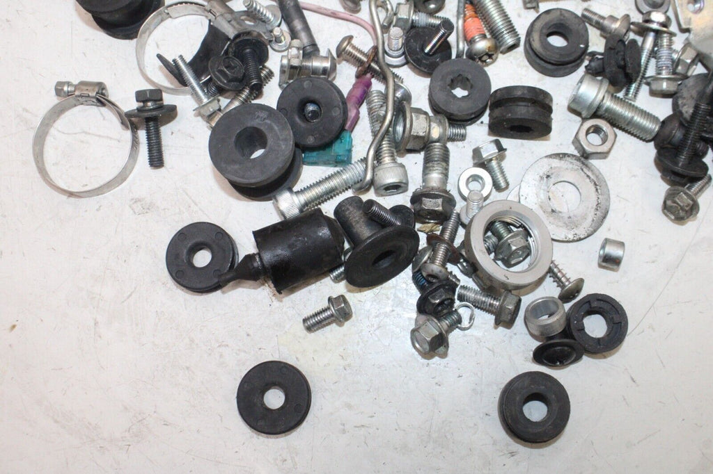 01-09 Suzuki Gsxr750 Oem Engine Mounting Bolts Hardware Motor Screws