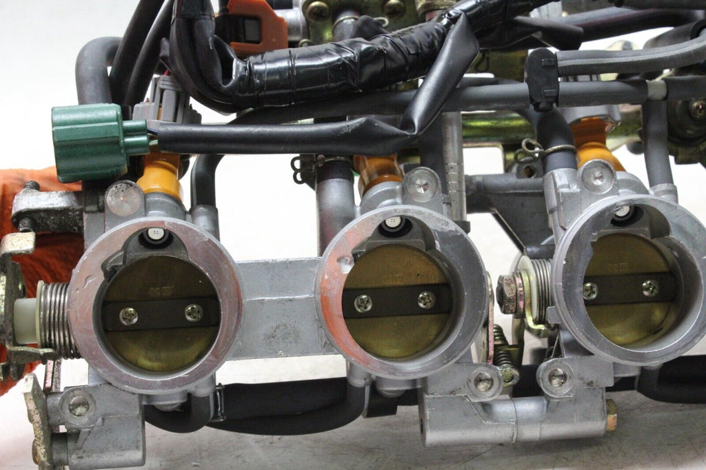 2006 Yamaha Fz6 Oem Main Fuel Injectors / Throttle Bodies