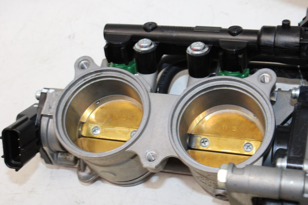 2018 Suzuki Gsxr1000R Main Fuel Injectors / Throttle Bodies