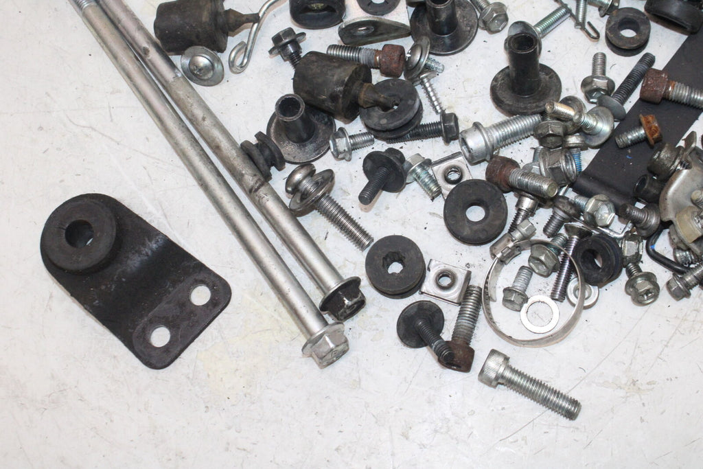 2007-08 Suzuki Gsxr750 Engine Misc. Bolts Hardware Screws 09103-10041 Oem