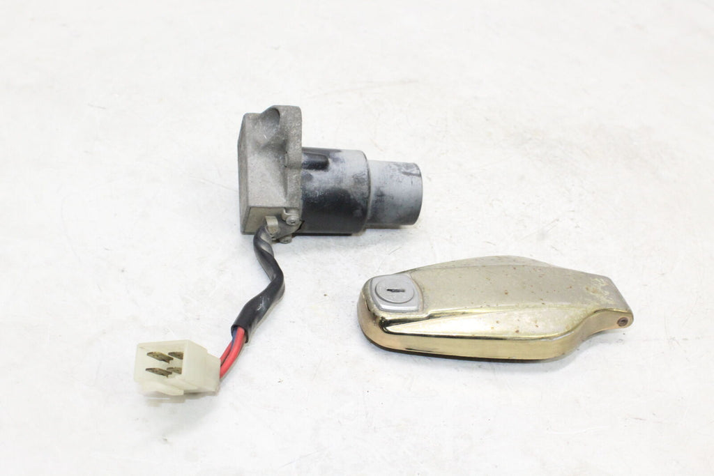 1978-81 Yamaha Xs1100S Special Ignition Lock Gas Lock Oem *No Key*