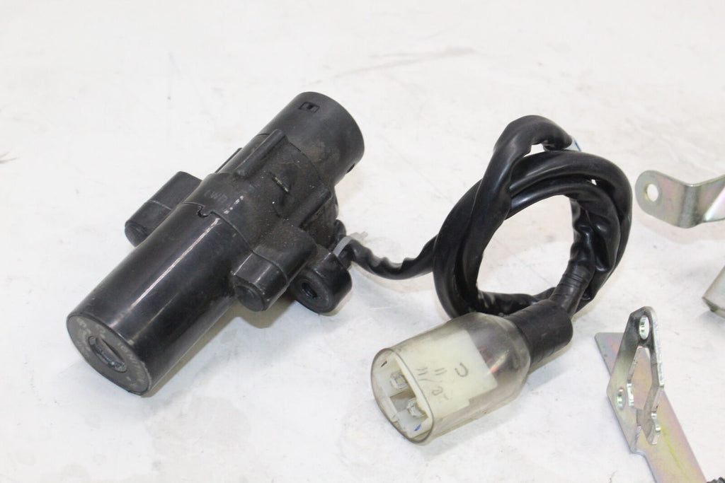 2015-18 Yamaha Yzf R3 Ignition Lock 1Wd-H2501-01-00 *No Key* Oem