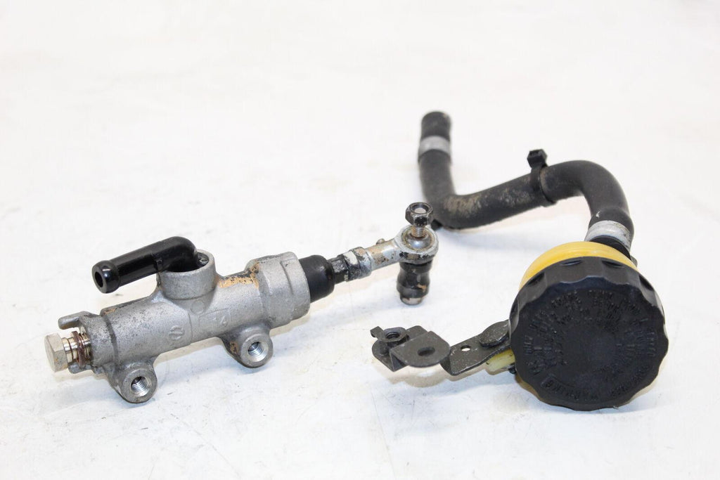 2004 Kawasaki Ninja Zx10R Zx1000C Rear Back Brake Master Cylinder With Reservoir