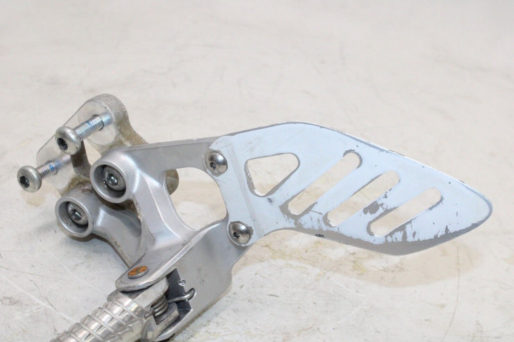 08-09 Suzuki Gsxr750 Oem Left Front Foot Rest Peg Step