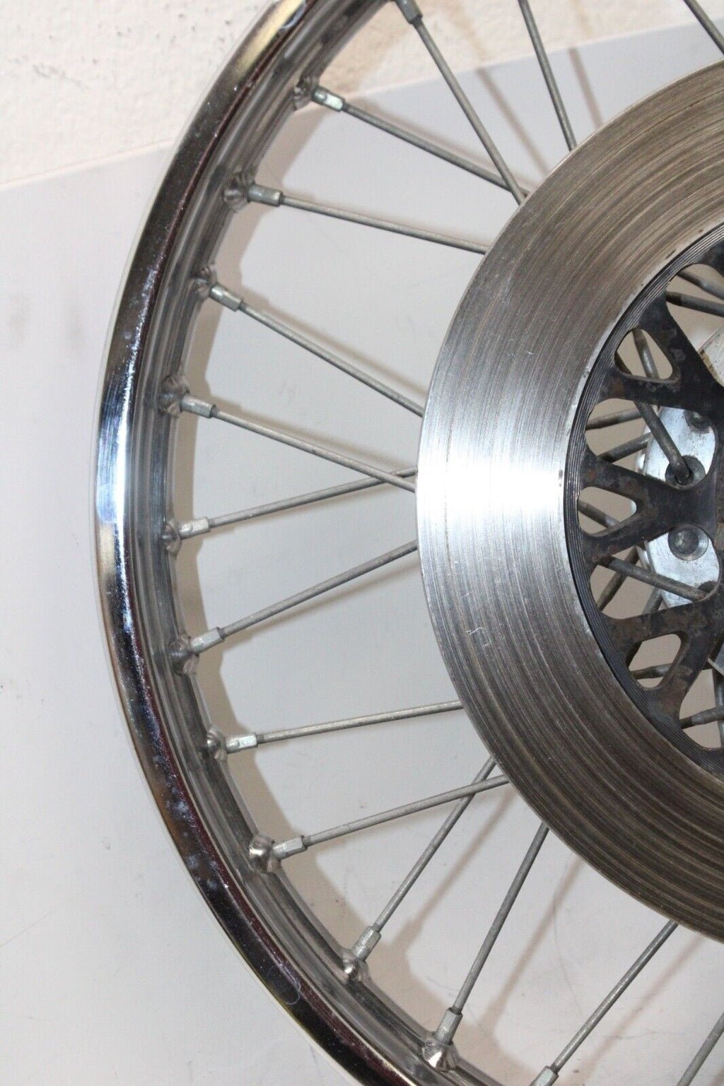 80-81 Suzuki Gs250T Oem Front Wheel Wheel Rim