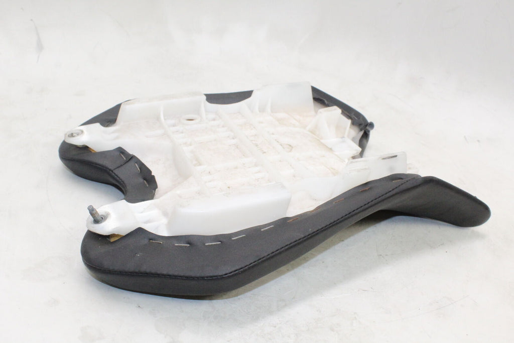 2008-16 Yamaha Yzf R6 Front Drivers Seat Pad Saddle Pillion 13S-24710-00-00 Oem