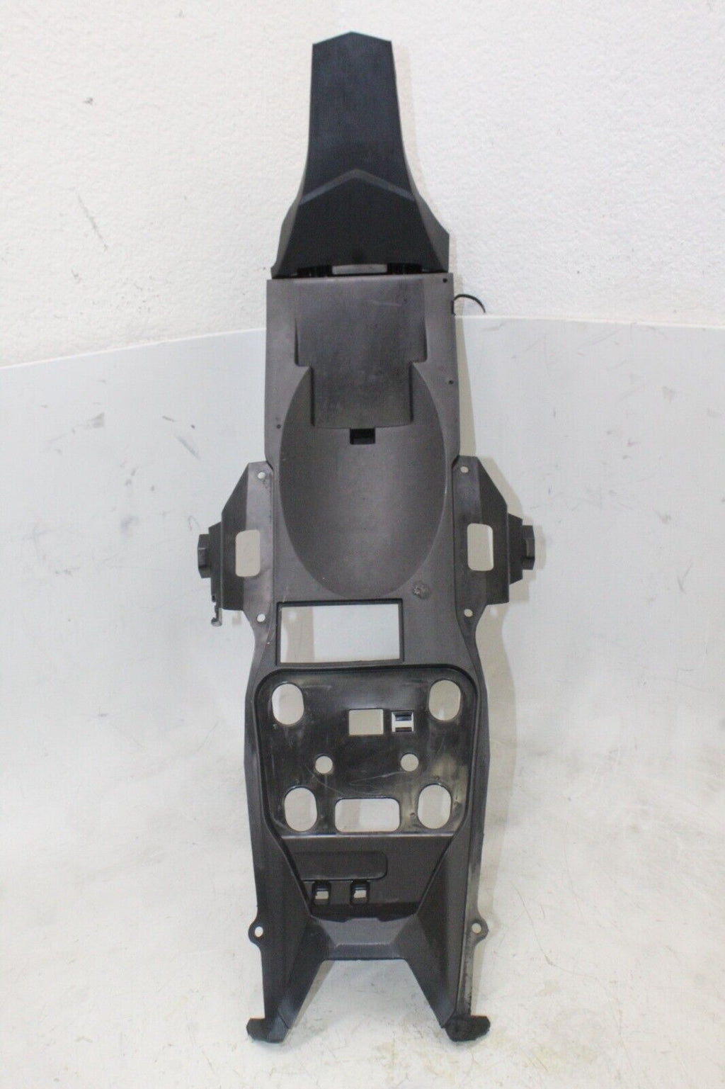 2023 Yamaha Yzf R3 Oem Rear Back Tail Undertail Battery Tray Plastic