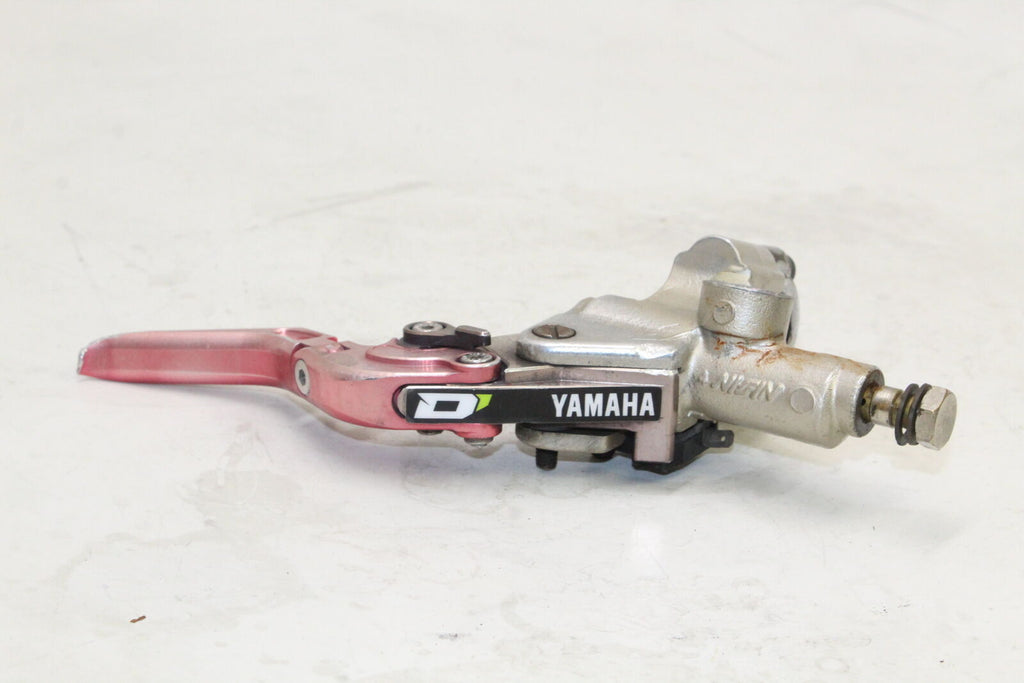 2003-05 Yamaha Yzf R6 Front Brake Master Cylinder W/ Lever 5Sl-W2587-00-00 Oem