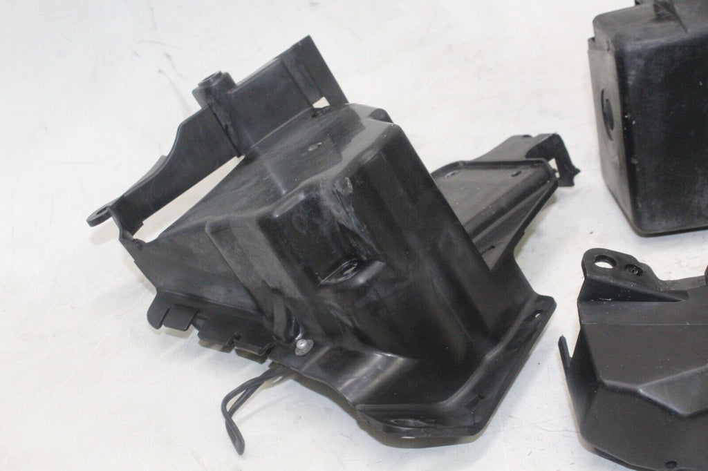 2004 Honda Shadow Vlx Vt600Cd Oem Battery Tray Box Holder