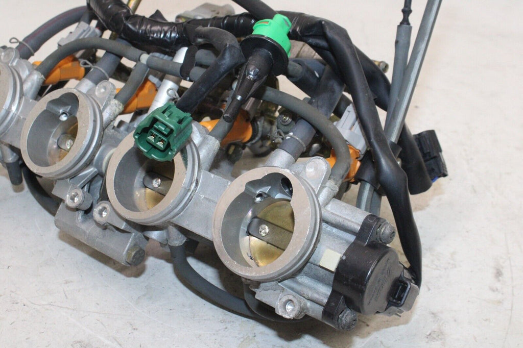 2006 Yamaha Fz6 Oem Main Fuel Injectors / Throttle Bodies