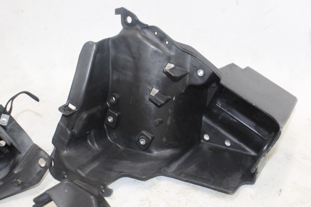 2004 Honda Shadow Vlx Vt600Cd Oem Battery Tray Box Holder