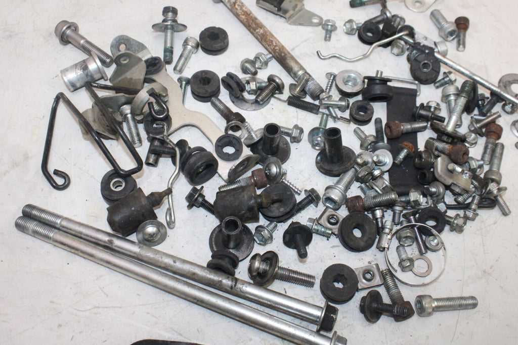 2007-08 Suzuki Gsxr750 Engine Misc. Bolts Hardware Screws 09103-10041 Oem