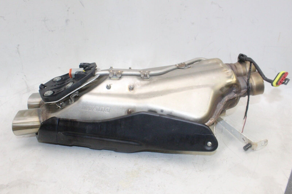 2004 Ducati 749 Oem Exhaust Pipe Muffler Slip On Can Silencer