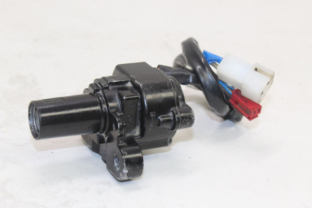 2003-05 Yamaha Yzf R6 Ignition Lock W Key 5Sl-82501-11-00 Oem *No Key*