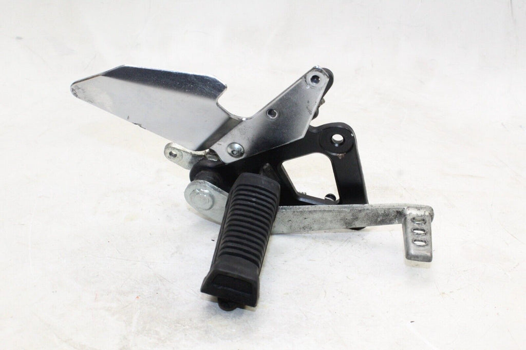 2009 Suzuki Gs500F Oem Right Rearset Rear Set Driver Foot Peg Rest Stop