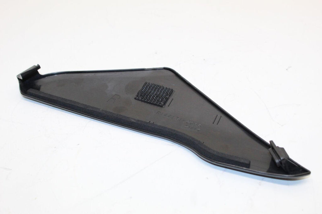 2004 Suzuki Gsxr600 Oem Right Frame Side Cover Cowl Panel Trim 44171-29G0