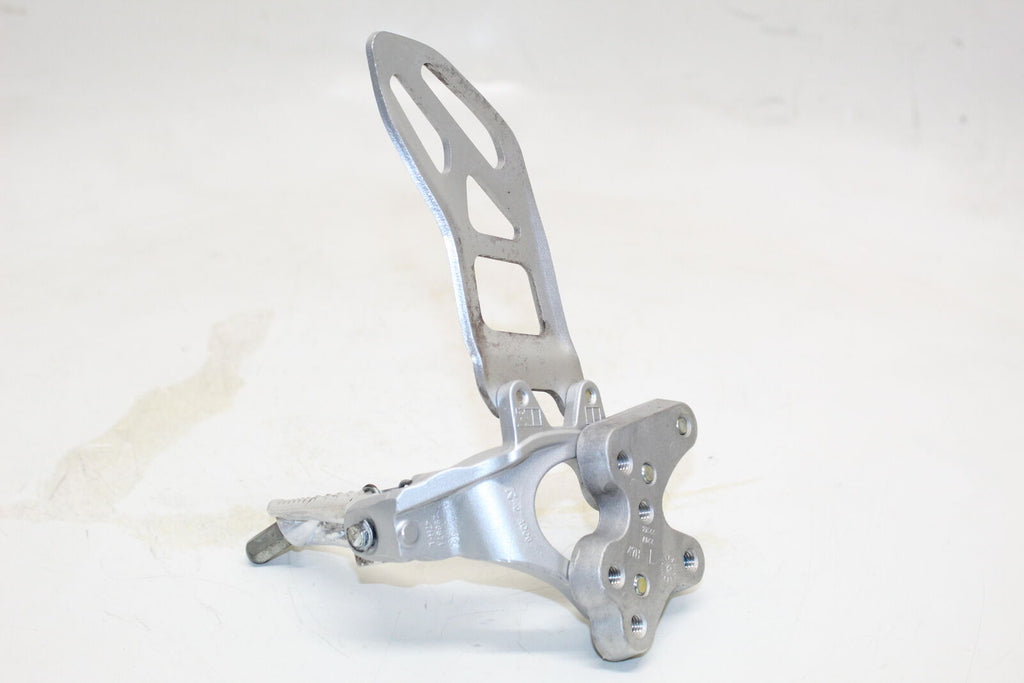 2013 09-16 Suzuki Gsxr1000 Left Rearset Rear Set Driver Foot Peg Rest