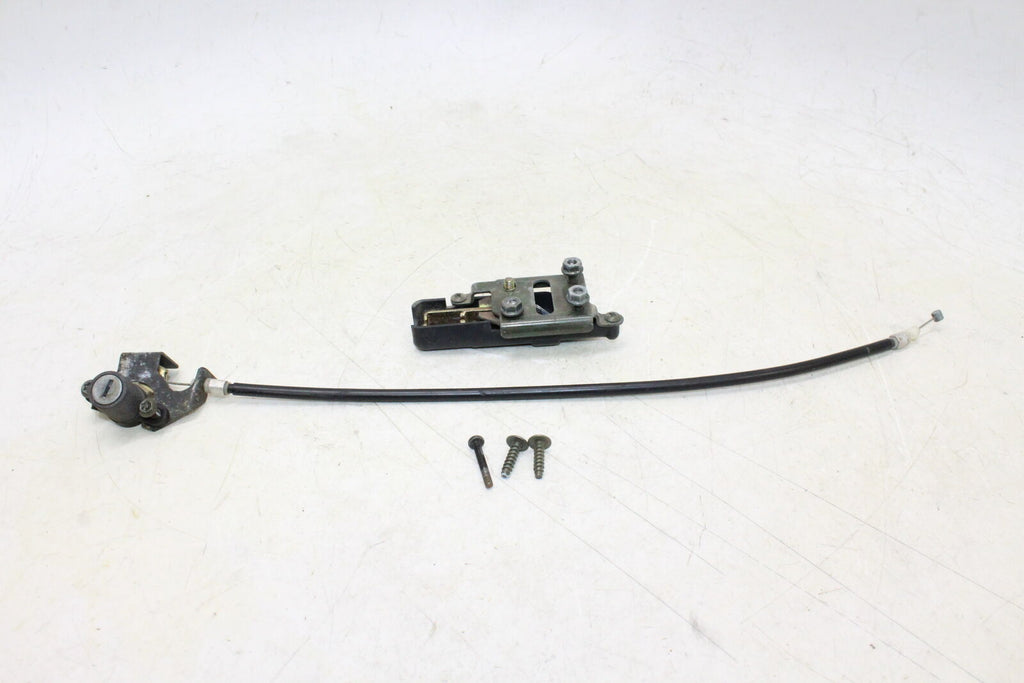 2003 Yamaha Yzf R1 Rear Passenger Seat Latch Lock Assembly