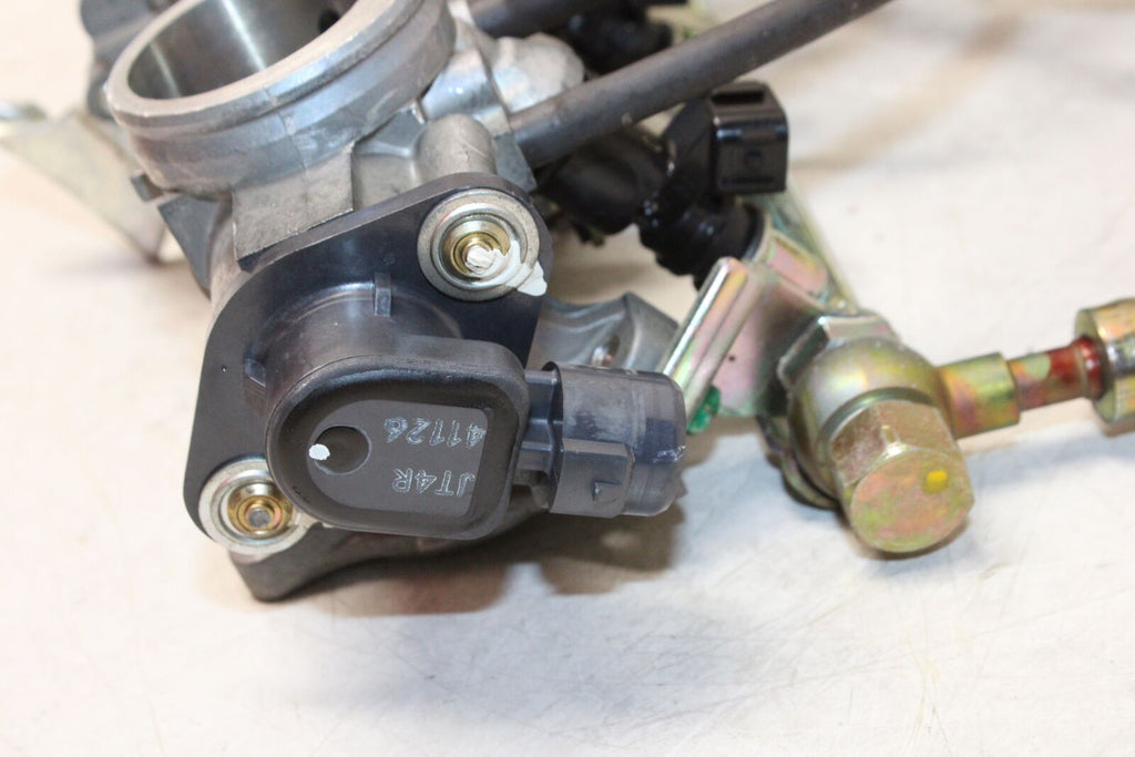 2005 Honda Cbr600F4I Main Fuel Injectors / Throttle Bodies