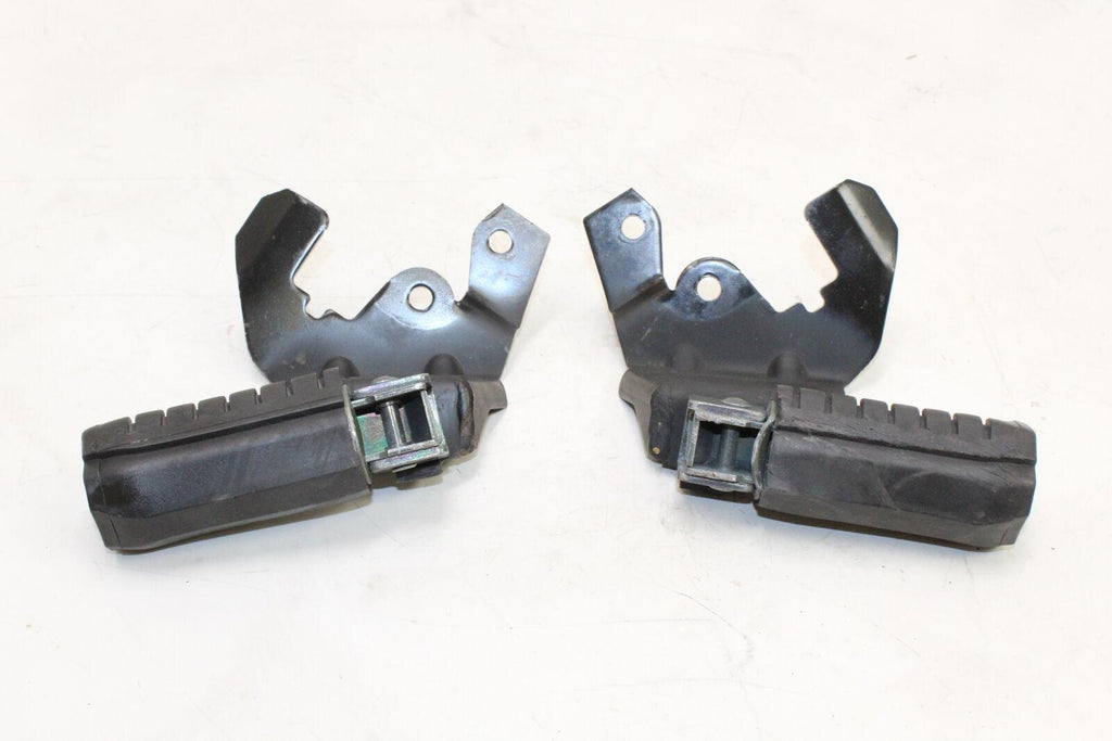 2001-06 Aprilia Scarabeo 50 2T Foot Rests Pegs Steps Set Pair Oem