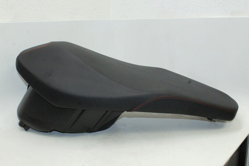 2023 Zinger 200Cc Seat Saddle W/ Glove Compartment Oem