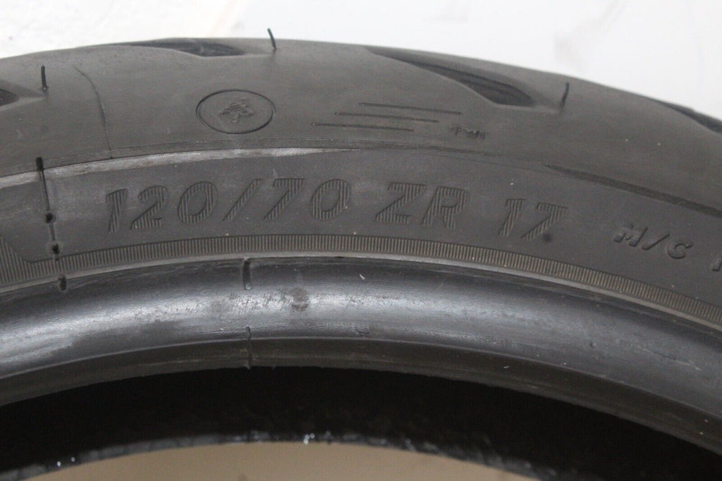 2002 Suzuki Bandit 1200 Oem Front Wheel Tire Michelin Road 5