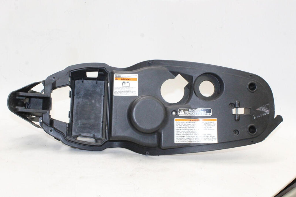 2001-06 Aprilia Scarabeo 50 2T Floor Board Battery Cover Trey Fairing Oem