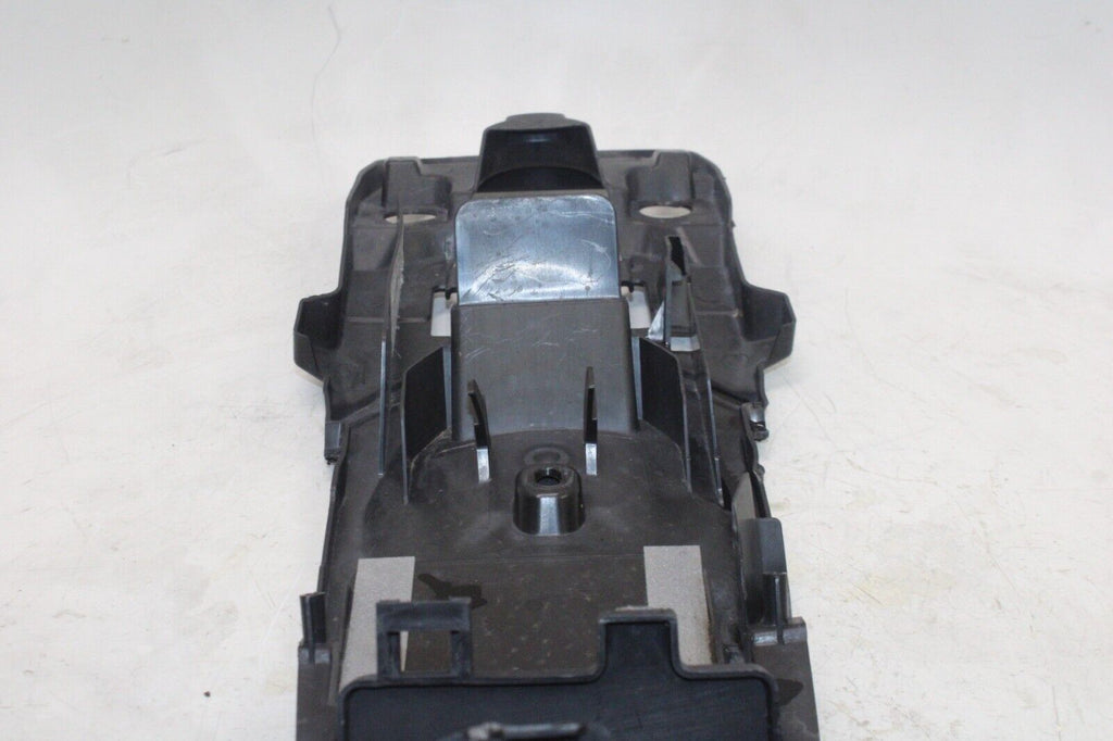 08-09 Suzuki Gsxr750 Oem Rear Back Tail Undertail Battery Tray Plastic
