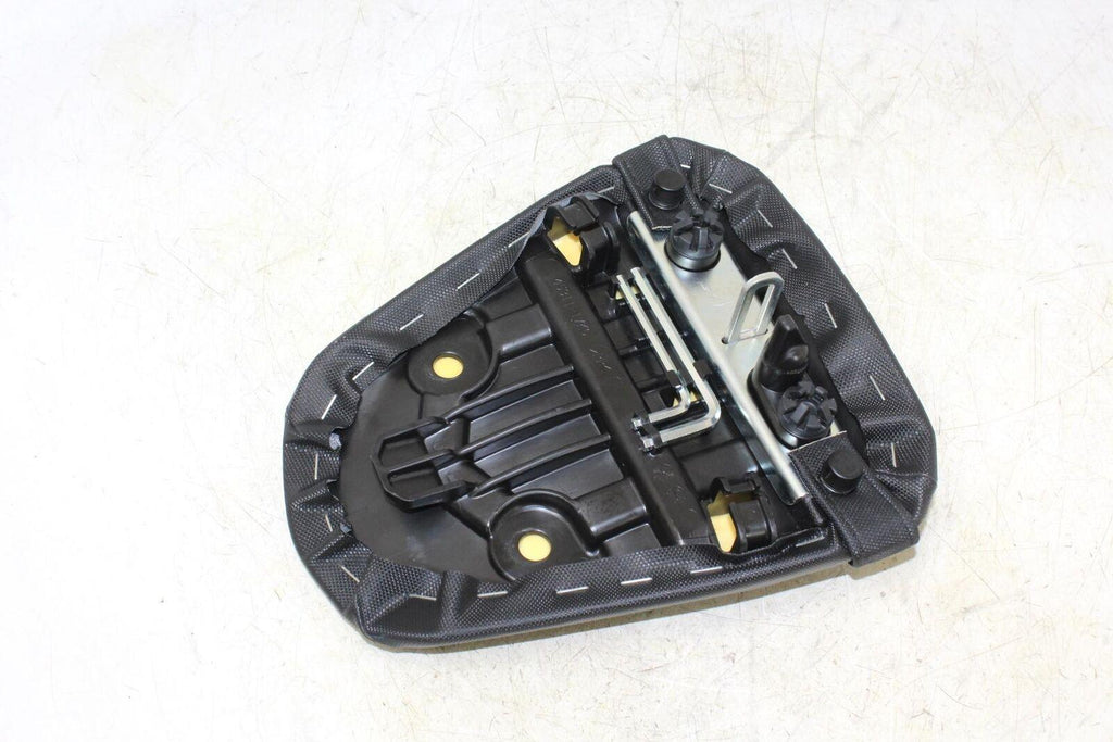 2017 Suzuki Gsxr1000 Rear Back Passenger Tandem Seat Pad Saddle Pillion