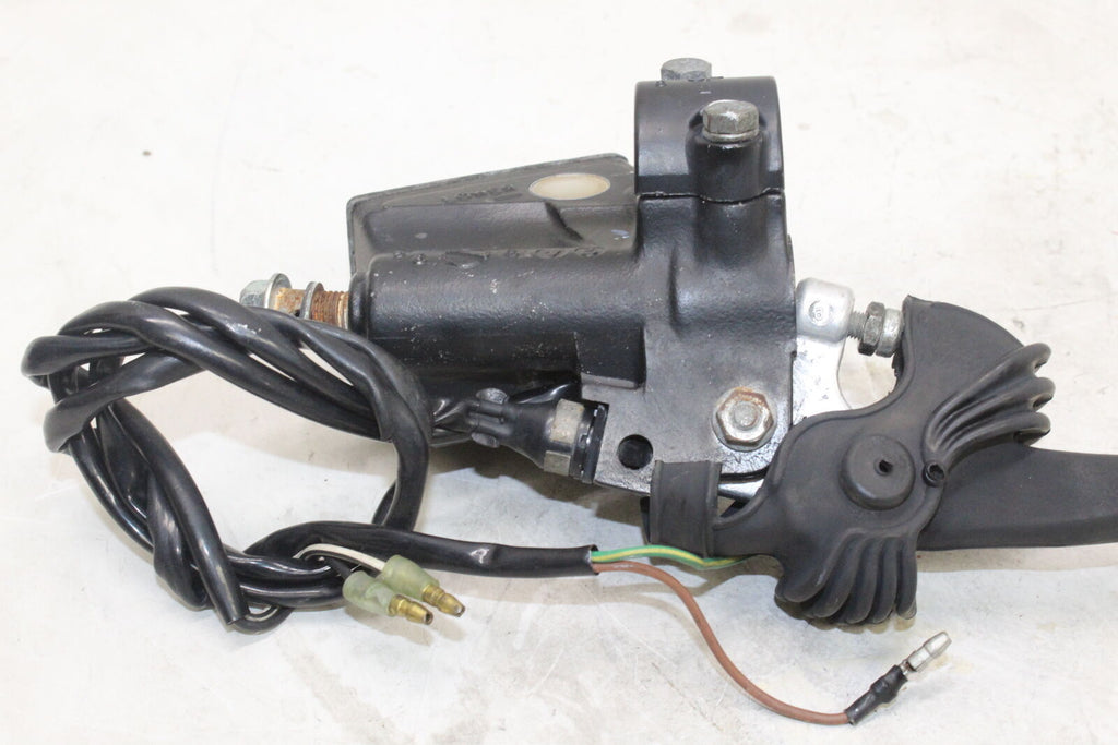 1982 Yamaha Xj750R Front Brake Master Cylinder W/ Lever Oem