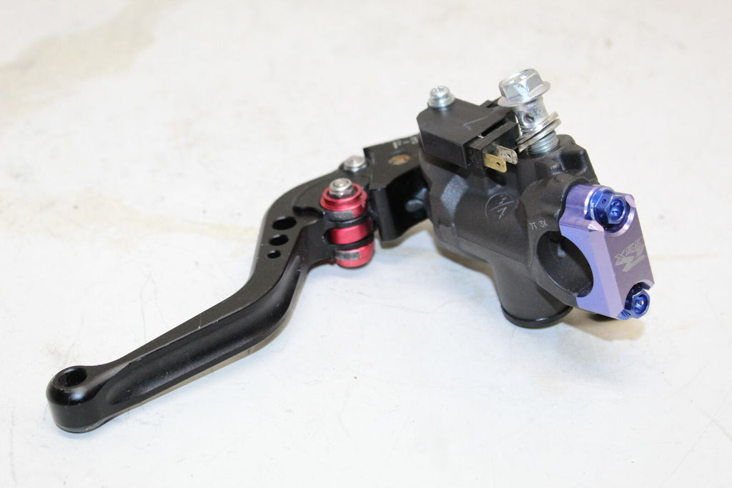 2018 Suzuki Gsxr1000R Front Brake Master Cylinder With Lever