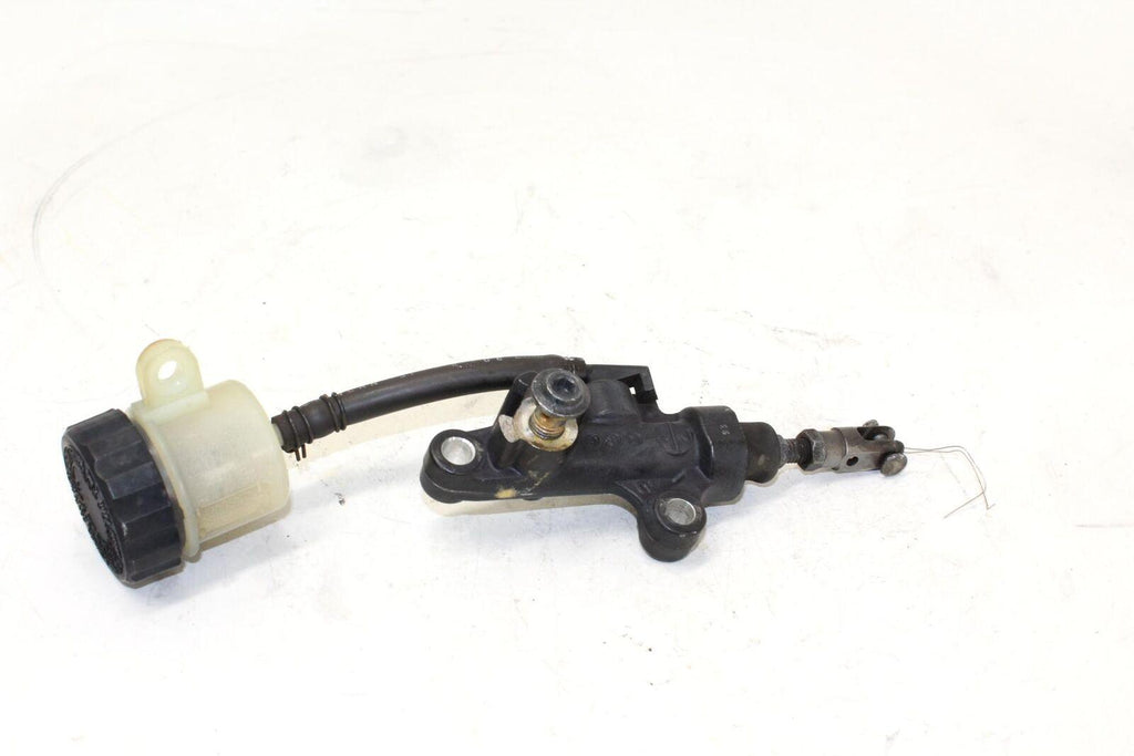 2009 Yamaha Yzf R6S Rear Back Brake Master Cylinder With Reservoir Brembo