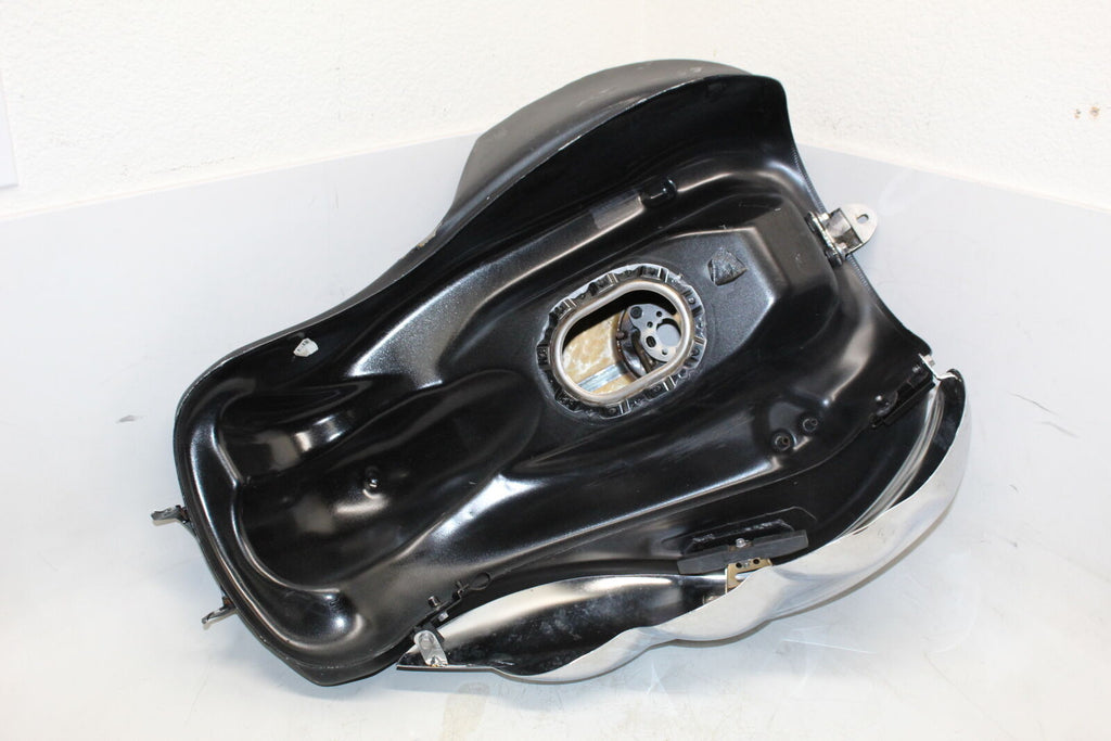 2011 Triumph Rocket Iii 3 Gas Tank Fuel Petrol Reservoir