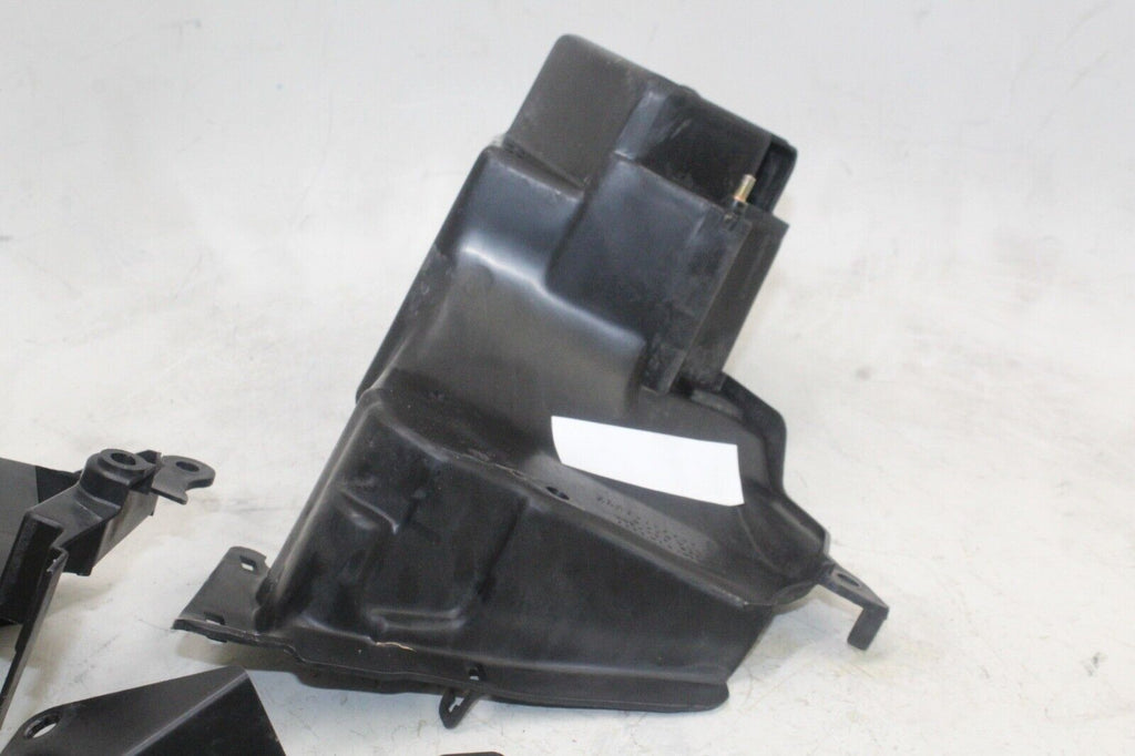 2004 Honda Shadow Vlx Vt600Cd Oem Battery Tray Box Holder