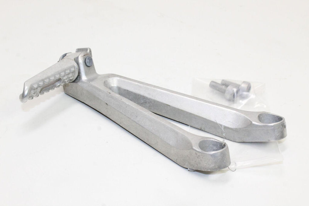2006-07 Honda Cbr1000Rr Left Rear Back Passenger Peg 50730-Mel-305 50730-Mel-D00
