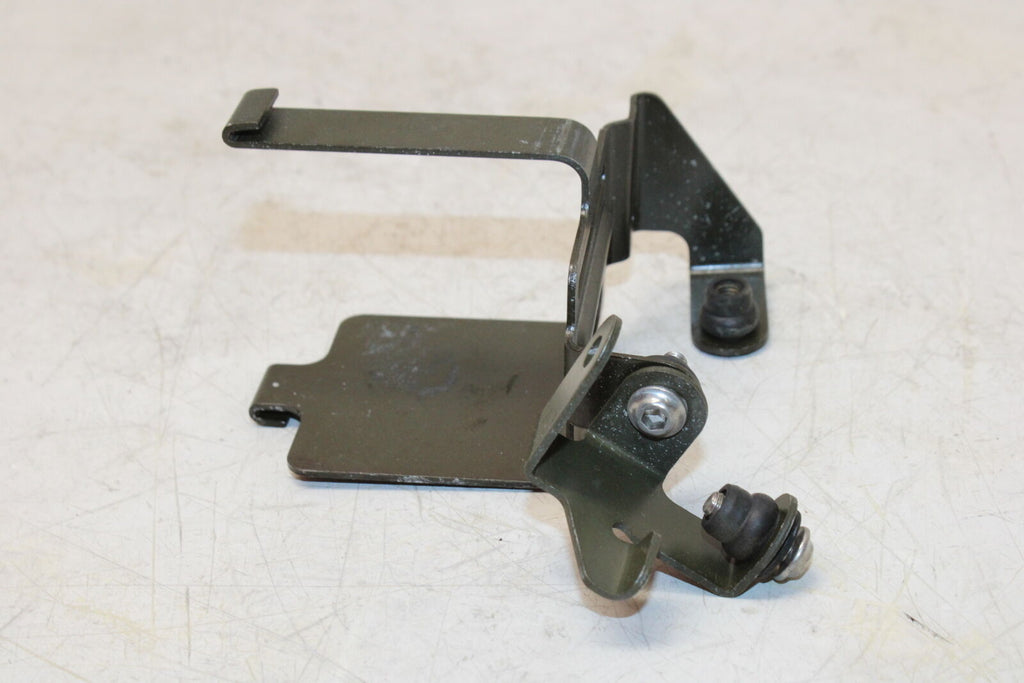 2005 Kawasaki Ninja Zx10R Zx1000C Engine Mount Motor Bracket