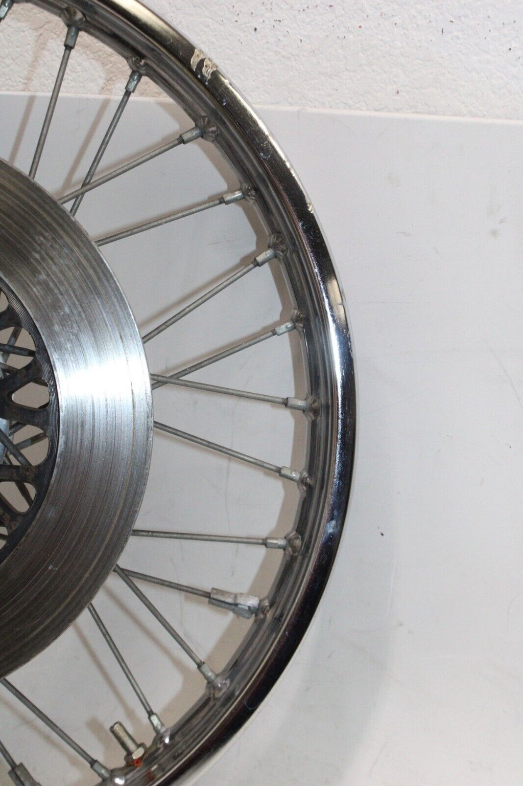 80-81 Suzuki Gs250T Oem Front Wheel Wheel Rim