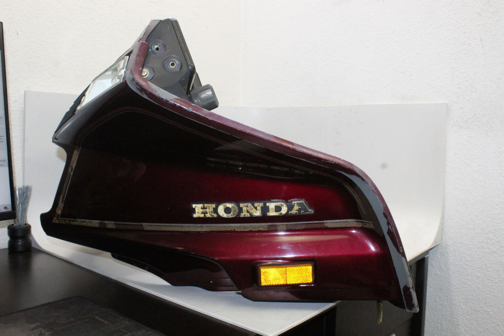 1984 Honda Goldwing 1200 Gl1200 Front Upper Fairing Nose Cowl Oem