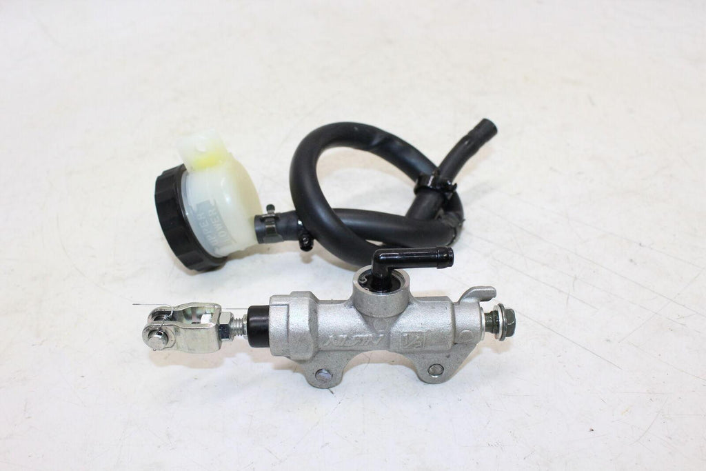 2007 Kawasaki Ninja 650R Ex650A Rear Back Brake Master Cylinder With Reservoir