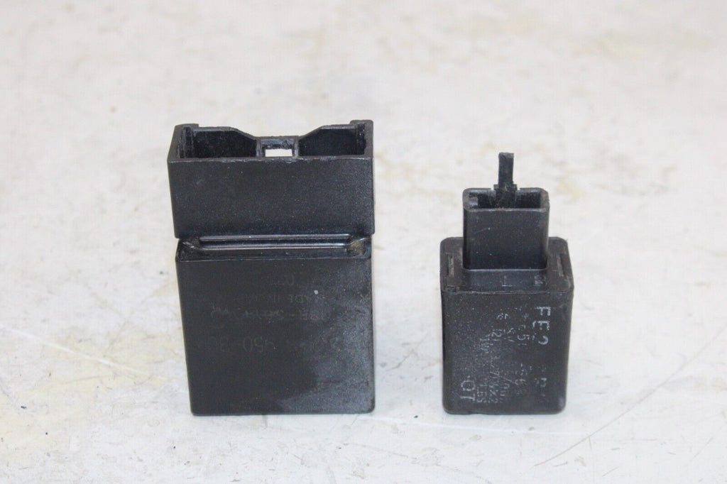 01-05 Yamaha Fz1 Fazer Fzs1000 Oem Turn Signal Blinker Relay Flasher Switch Pair